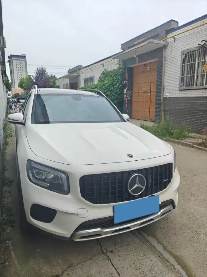 2023 Mercedes-Benz GLB Class 2.0T 190HP L4 8DCT,autocango,china used car exporter,china ev exporter,chinese used car exporter,chinese used ev exporter