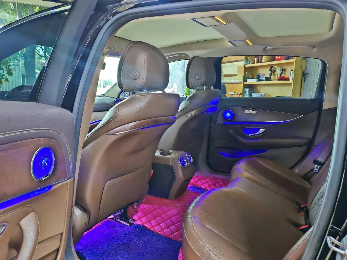 2020 Mercedes-Benz E Class 1.5T 184HP L4 9AT,autocango,china used car exporter,china ev exporter,chinese used car exporter,chinese used ev exporter