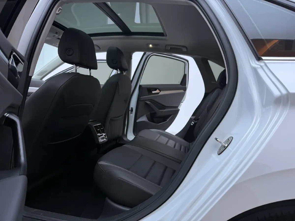 2022 Volkswagen Sagitar 1.4T 150HP L4 7DCT,autocango,china used car exporter,china ev exporter,chinese used car exporter,chinese used ev exporter