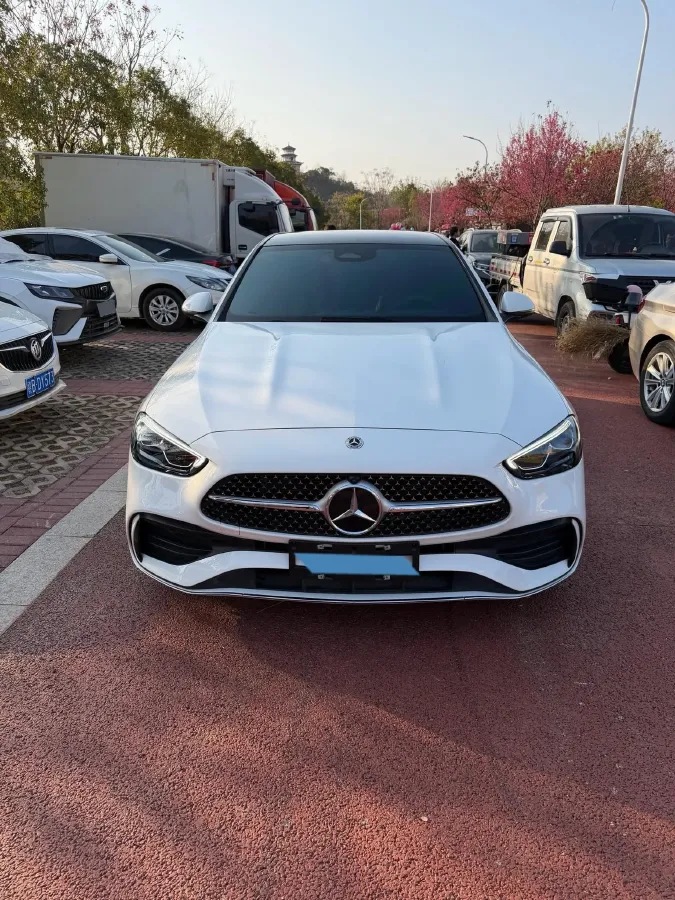 2025 Mercedes-Benz C Class 1.5T 204HP L4 9AT,autocango,china used car exporter,china ev exporter,chinese used car exporter,chinese used ev exporter