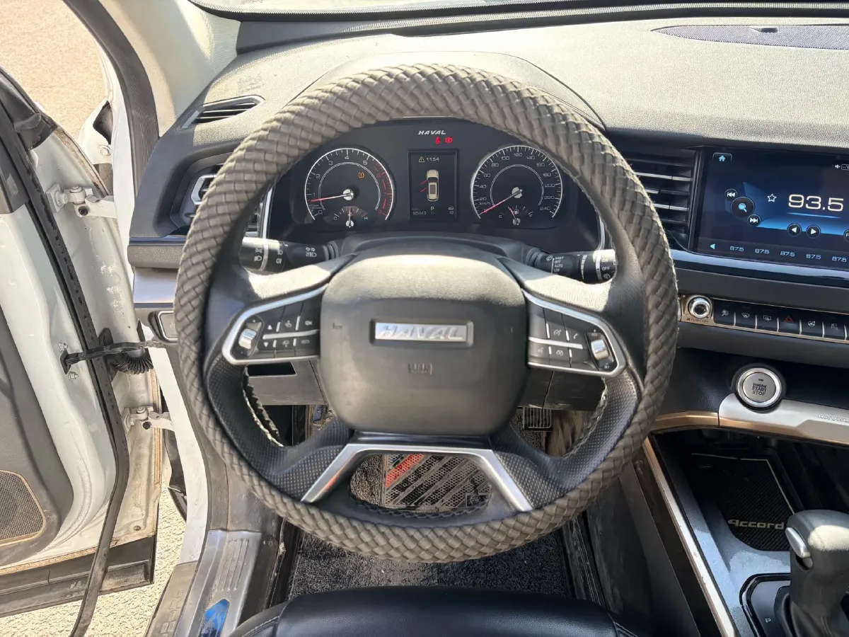 2019 Haval H6 2.0T 197HP L4 7DCT,autocango,china used car exporter,china ev exporter,chinese used car exporter,chinese used ev exporter