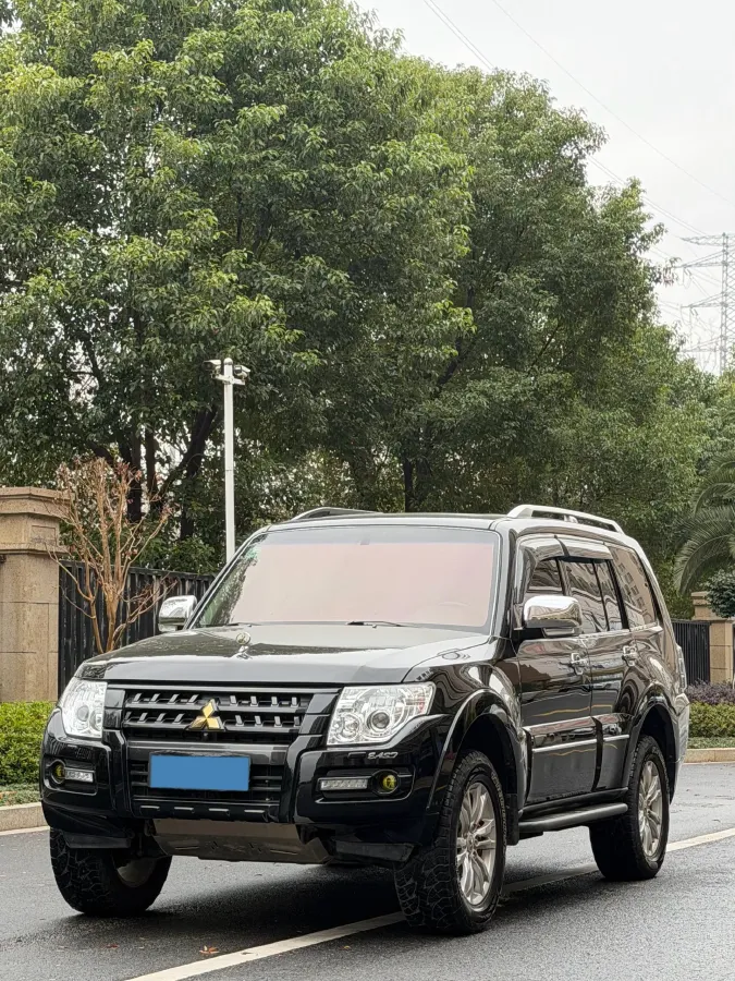 2017 Honda Jade 1.8L 141HP L4 5AT,autocango,china used car exporter,china ev exporter,chinese used car exporter,chinese used ev exporter