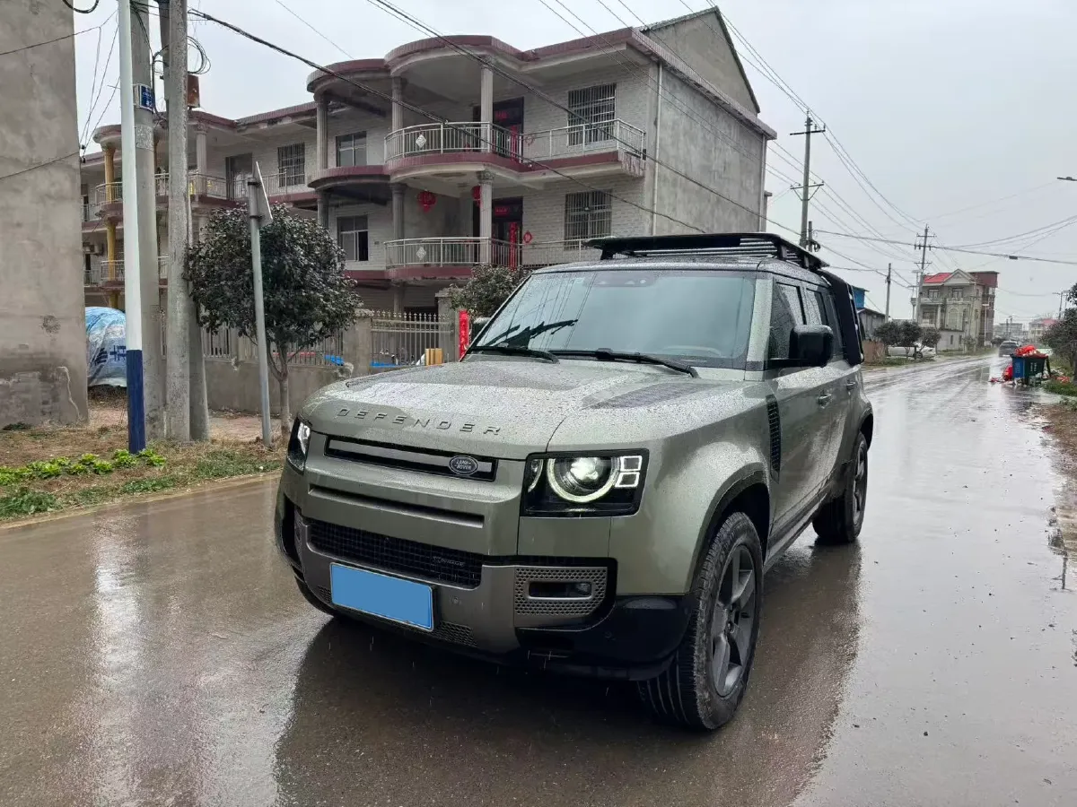 2023 Land Rover Defender 3.0T 400HP L6 8AT,autocango,china used car exporter,china ev exporter,chinese used car exporter,chinese used ev exporter