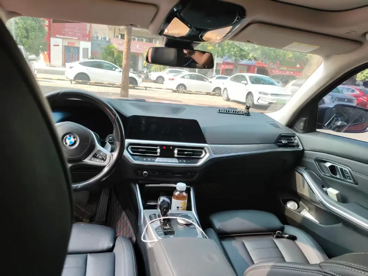 2020 BMW 3 Series 2.0T 184HP L4 8AT,autocango,china used car exporter,china ev exporter,chinese used car exporter,chinese used ev exporter
