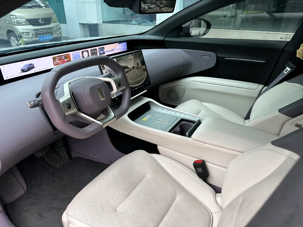 2025 Avatr 12 1.5T 156HP L4 REEV 39.05KWH,autocango,china used car exporter,china ev exporter,chinese used car exporter,chinese used ev exporter