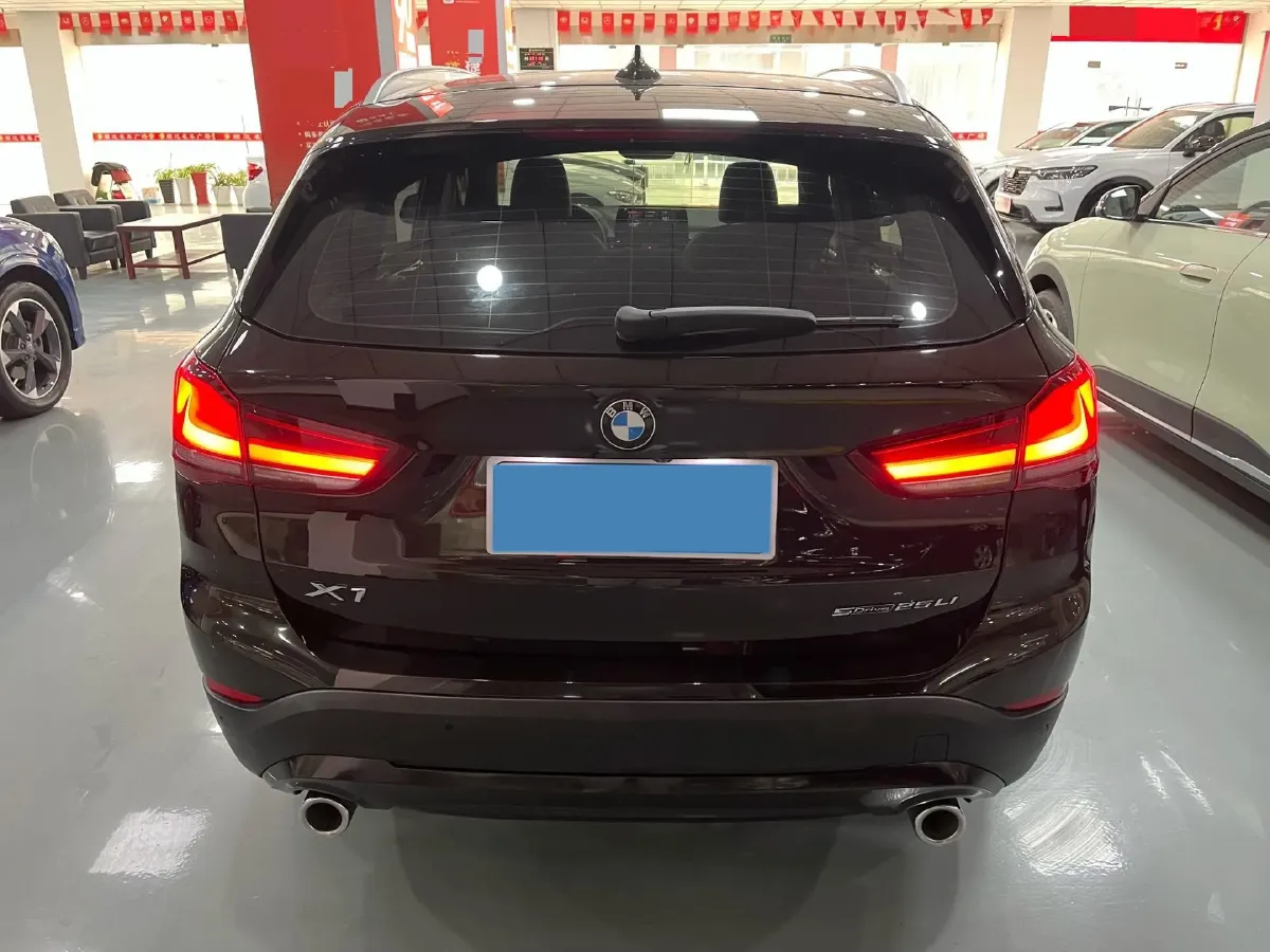 2021 BMW X1 2.0T 192HP L4 7DCT,autocango,china used car exporter,china ev exporter,chinese used car exporter,chinese used ev exporter