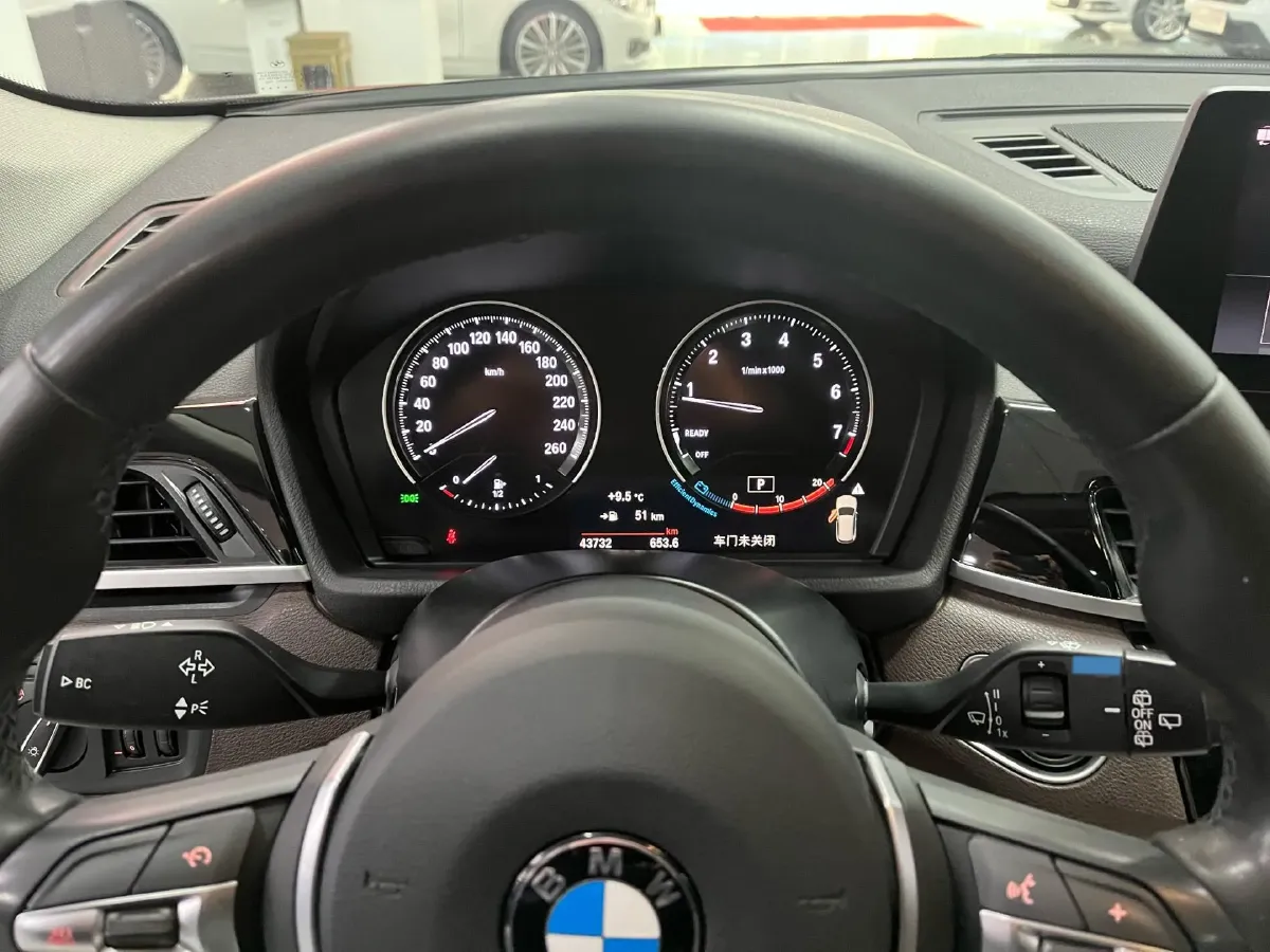 2021 BMW X1 2.0T 192HP L4 7DCT,autocango,china used car exporter,china ev exporter,chinese used car exporter,chinese used ev exporter
