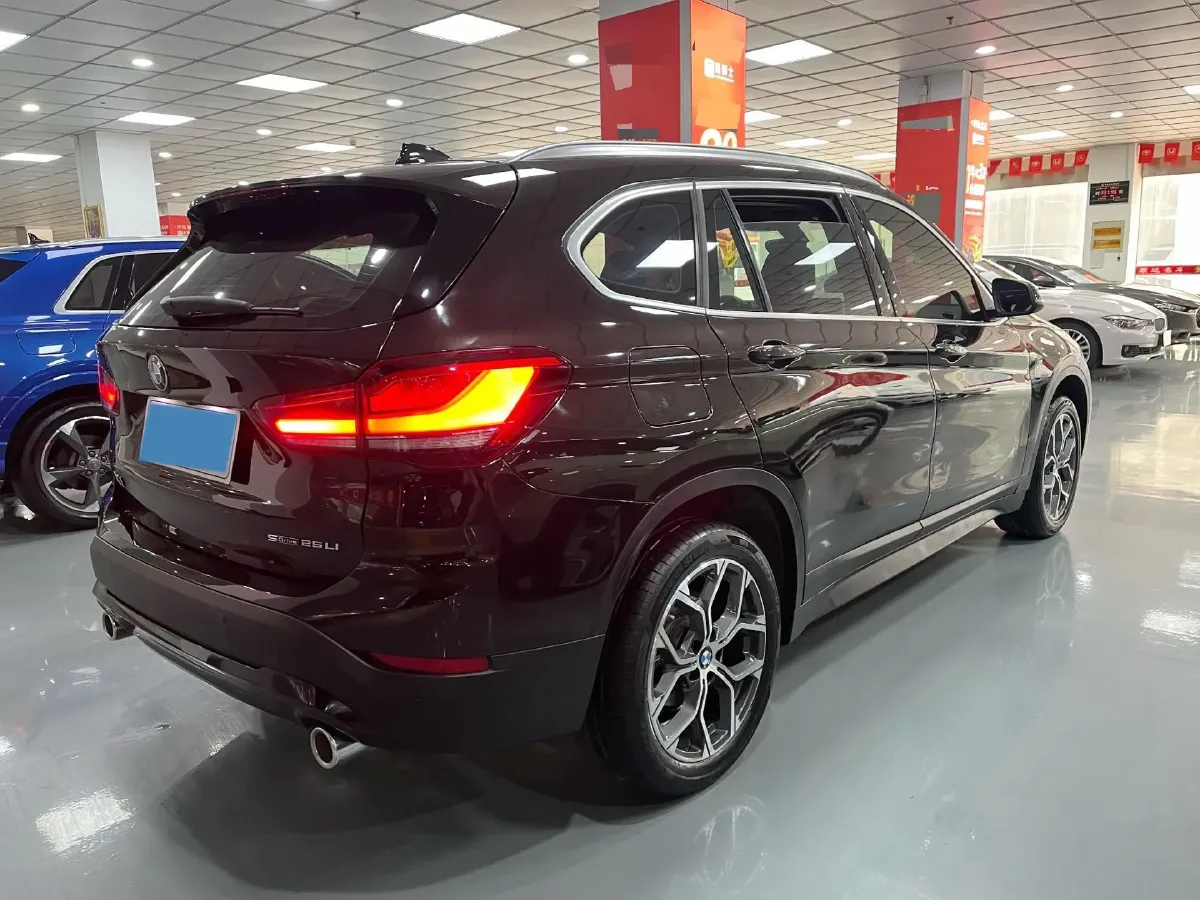 2021 BMW X1 2.0T 192HP L4 7DCT,autocango,china used car exporter,china ev exporter,chinese used car exporter,chinese used ev exporter