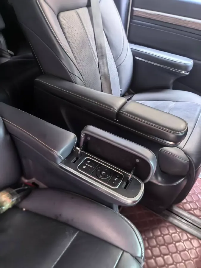 2020 GAC Trumpchi M8 2.0T 252HP L4 8AT,autocango,china used car exporter,china ev exporter,chinese used car exporter,chinese used ev exporter