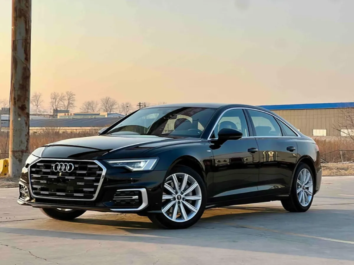 2024 Audi A6L 2.0T 245HP L4 7DCT,autocango,china used car exporter,china ev exporter,chinese used car exporter,chinese used ev exporter