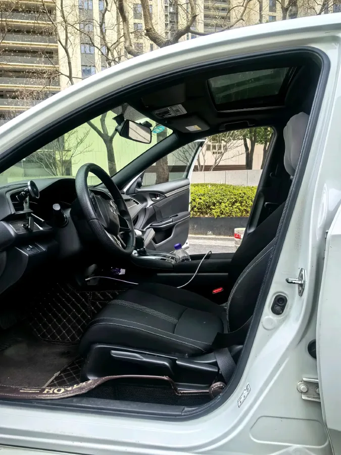 2021 Honda Civic 1.5T 177HP L4 CVT,autocango,china used car exporter,china ev exporter,chinese used car exporter,chinese used ev exporter