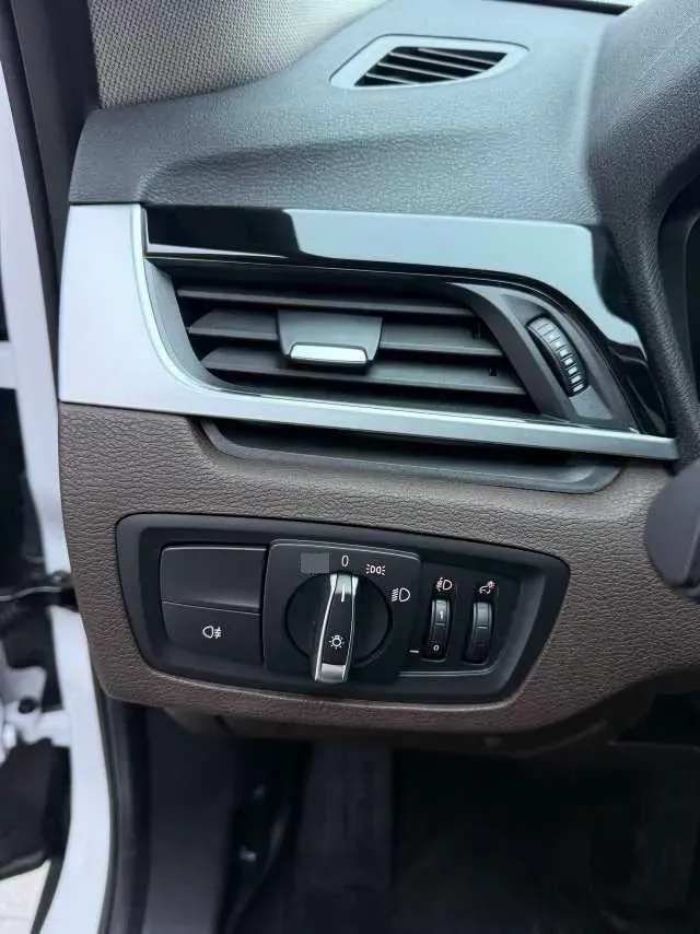 2022 BMW X1 1.5T 140HP L3 7DCT,autocango,china used car exporter,china ev exporter,chinese used car exporter,chinese used ev exporter