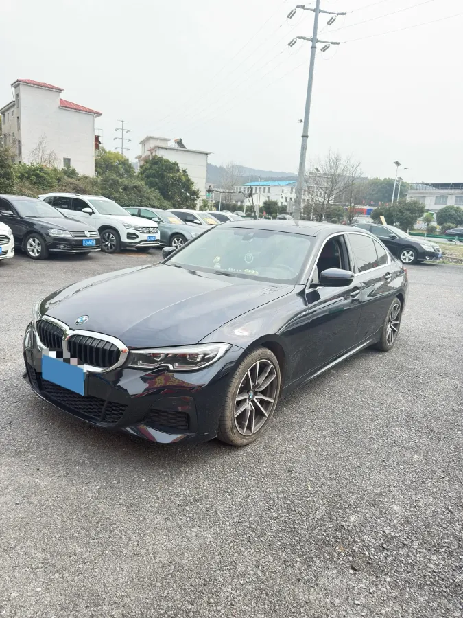 2022 BMW 3 Series 2.0T 184HP L4 8AT,autocango,china used car exporter,china ev exporter,chinese used car exporter,chinese used ev exporter