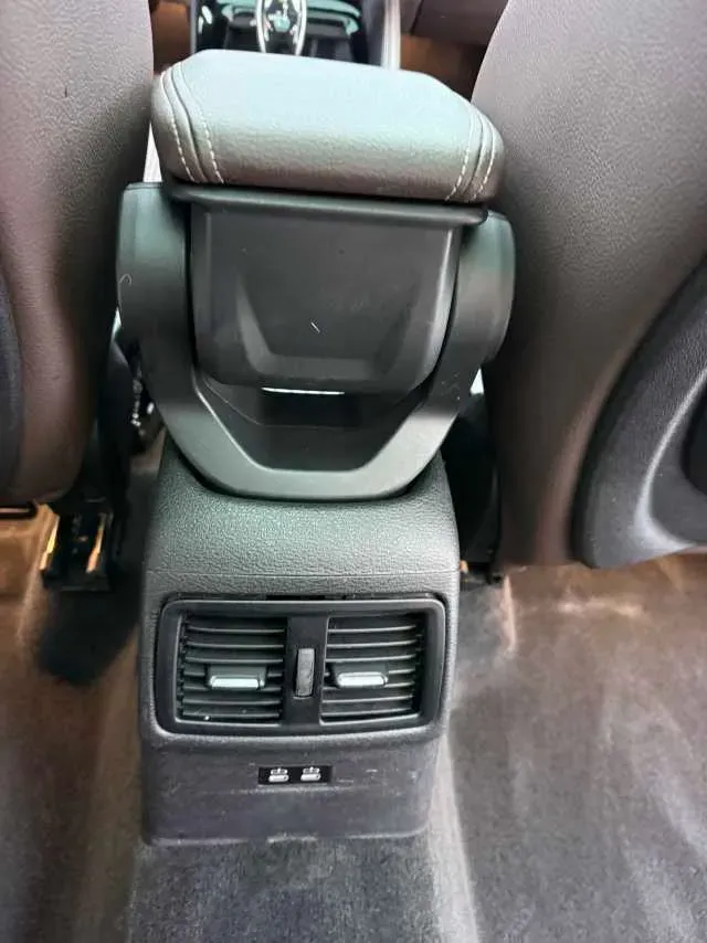 2021 BMW X1 1.5T 140HP L3 7DCT,autocango,china used car exporter,china ev exporter,chinese used car exporter,chinese used ev exporter