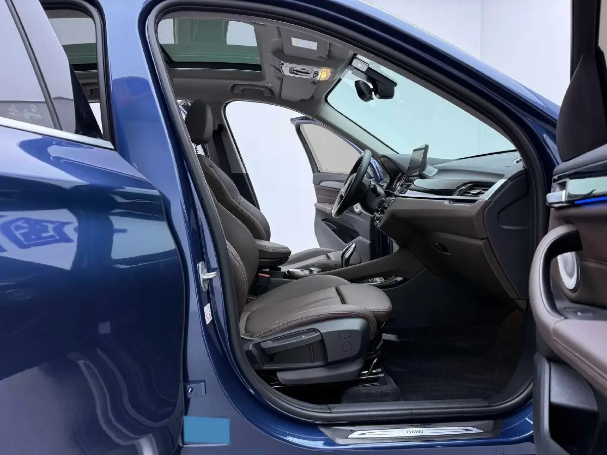 2021 BMW X1 1.5T 140HP L3 7DCT,autocango,china used car exporter,china ev exporter,chinese used car exporter,chinese used ev exporter