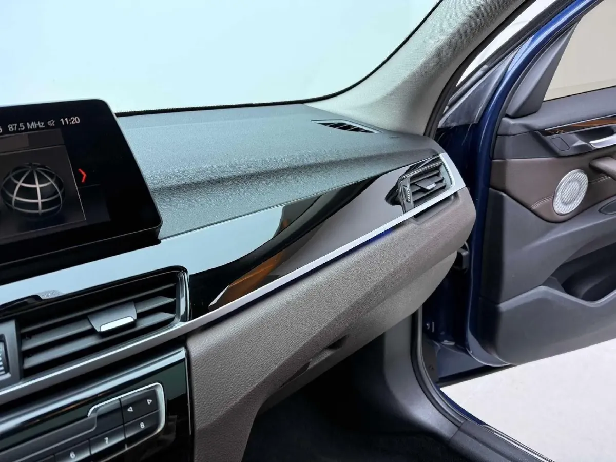 2021 BMW X1 1.5T 140HP L3 7DCT,autocango,china used car exporter,china ev exporter,chinese used car exporter,chinese used ev exporter