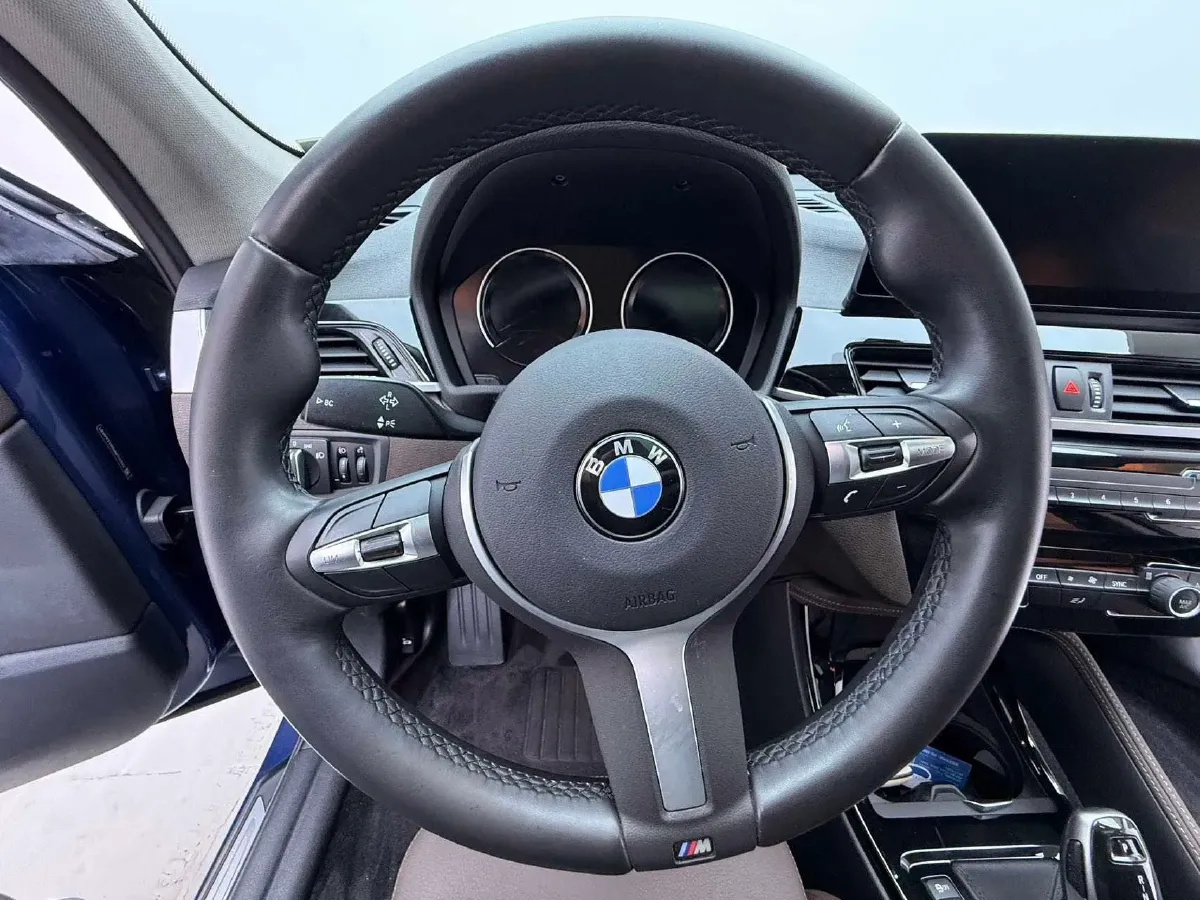 2021 BMW X1 1.5T 140HP L3 7DCT,autocango,china used car exporter,china ev exporter,chinese used car exporter,chinese used ev exporter
