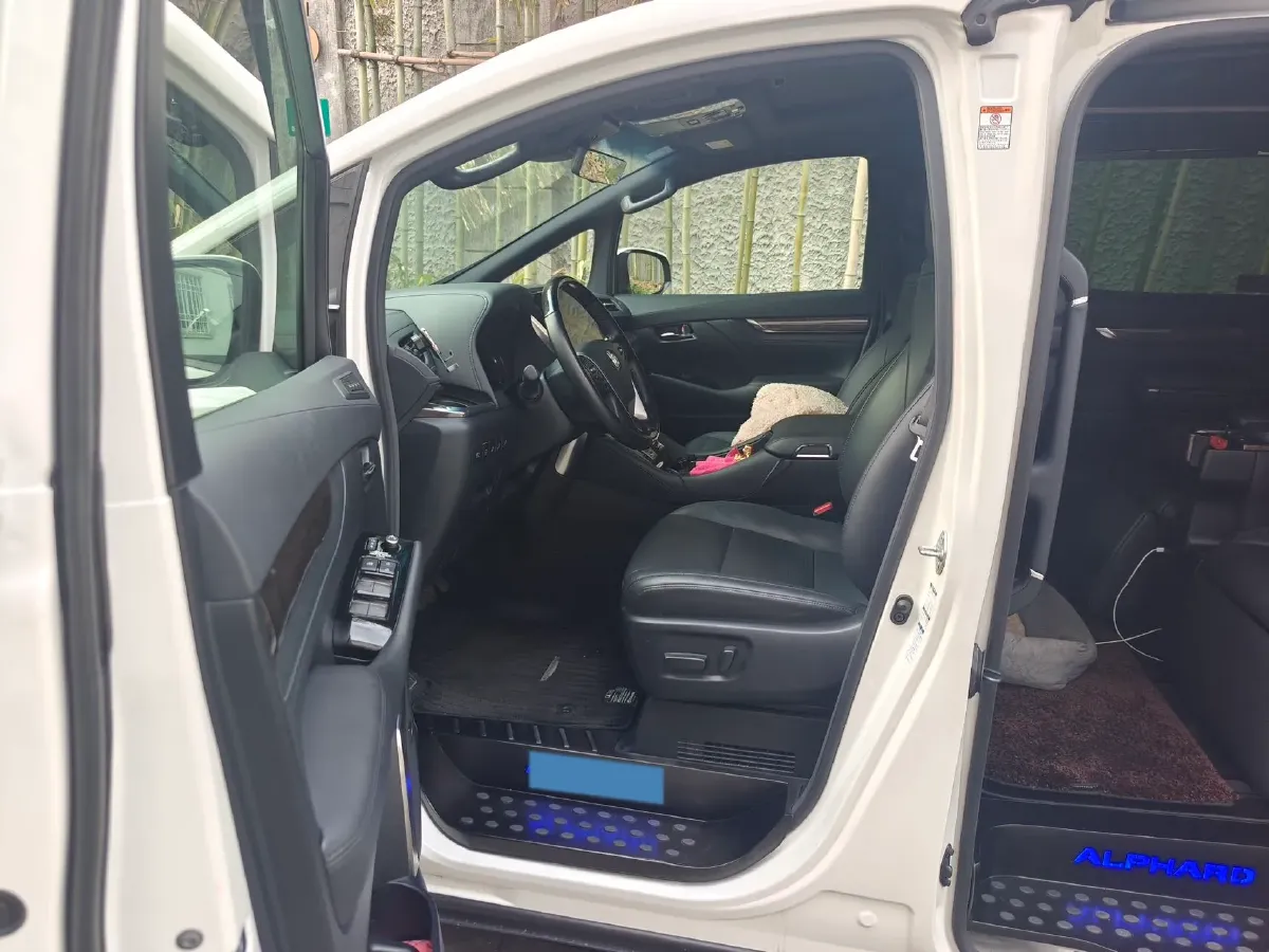2021 Toyota Alphard 2.5L 117HP L4 E-CVT Hybrid,autocango,china used car exporter,china ev exporter,chinese used car exporter,chinese used ev exporter