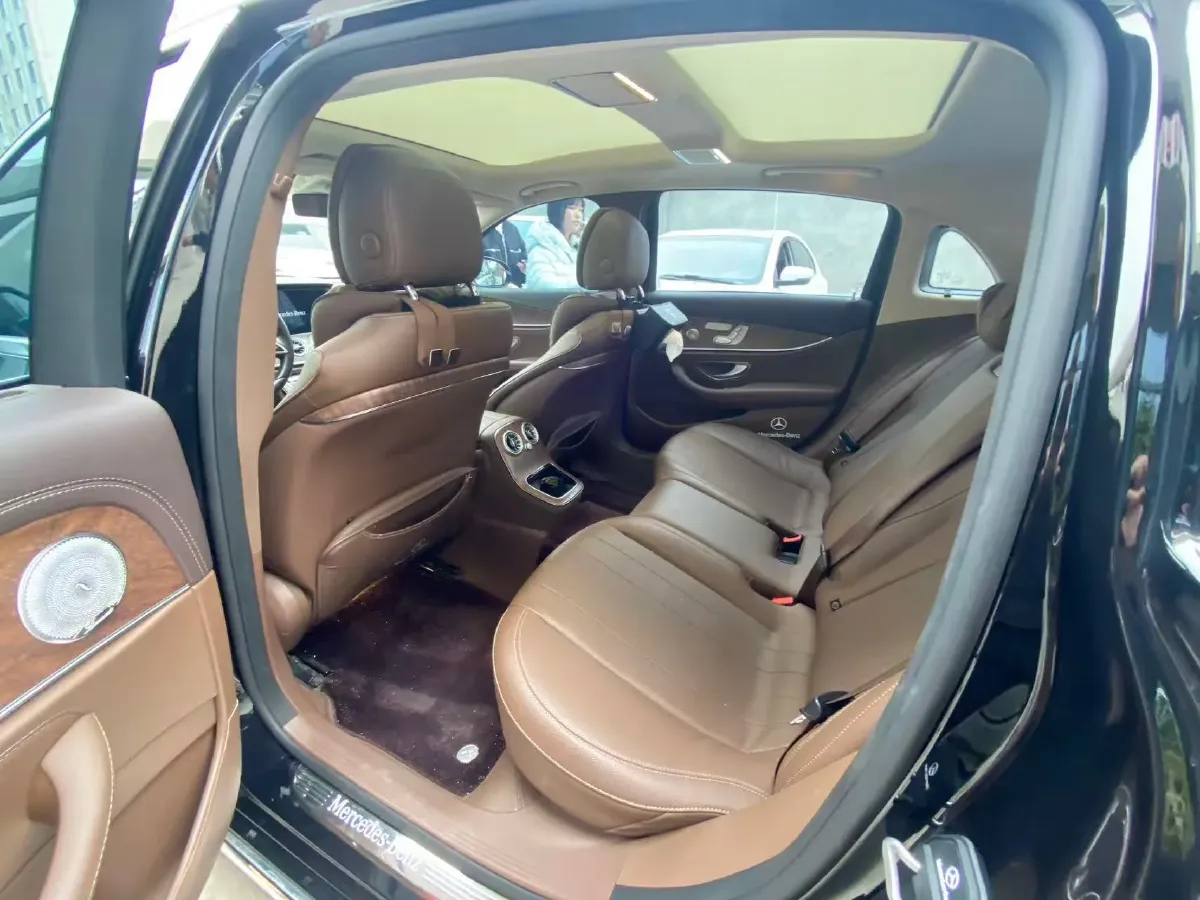 2022 Mercedes-Benz E Class 2.0T 258HP L4 9AT,autocango,china used car exporter,china ev exporter,chinese used car exporter,chinese used ev exporter