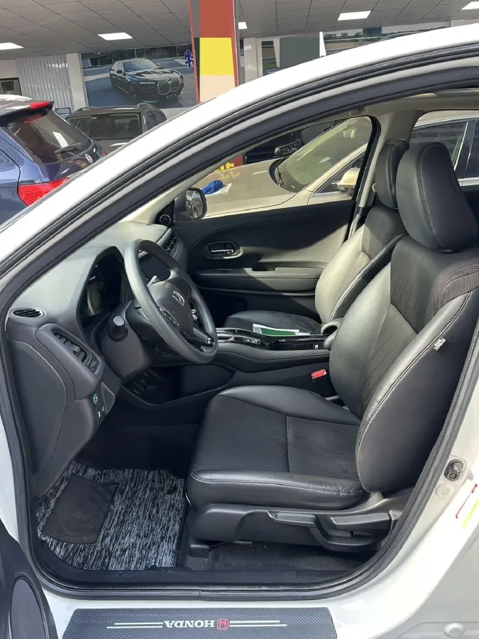 2020 Honda Vezel 1.5T 177HP L4 CVT,autocango,china used car exporter,china ev exporter,chinese used car exporter,chinese used ev exporter