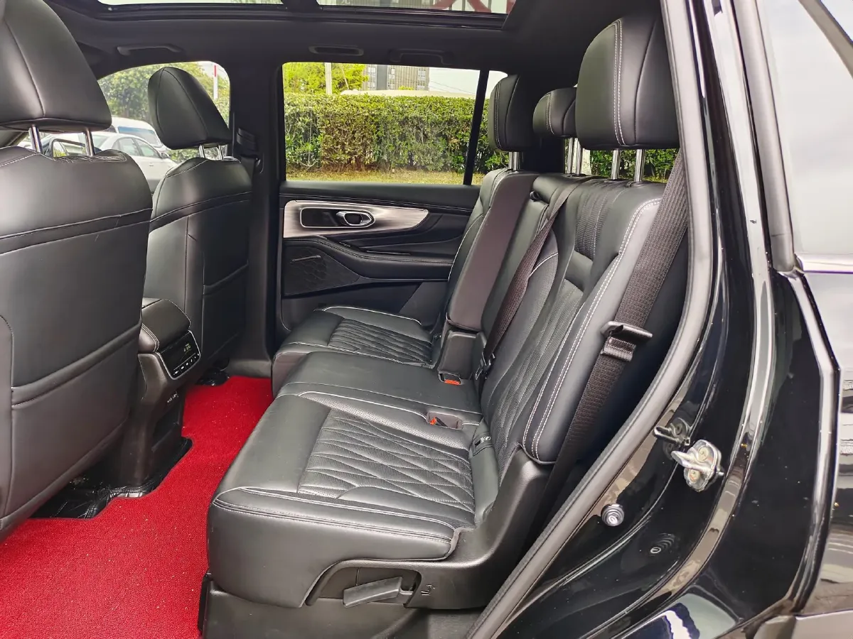 2022 GAC Trumpchi GS8 2.0T 252HP L4 8AT,autocango,china used car exporter,china ev exporter,chinese used car exporter,chinese used ev exporter