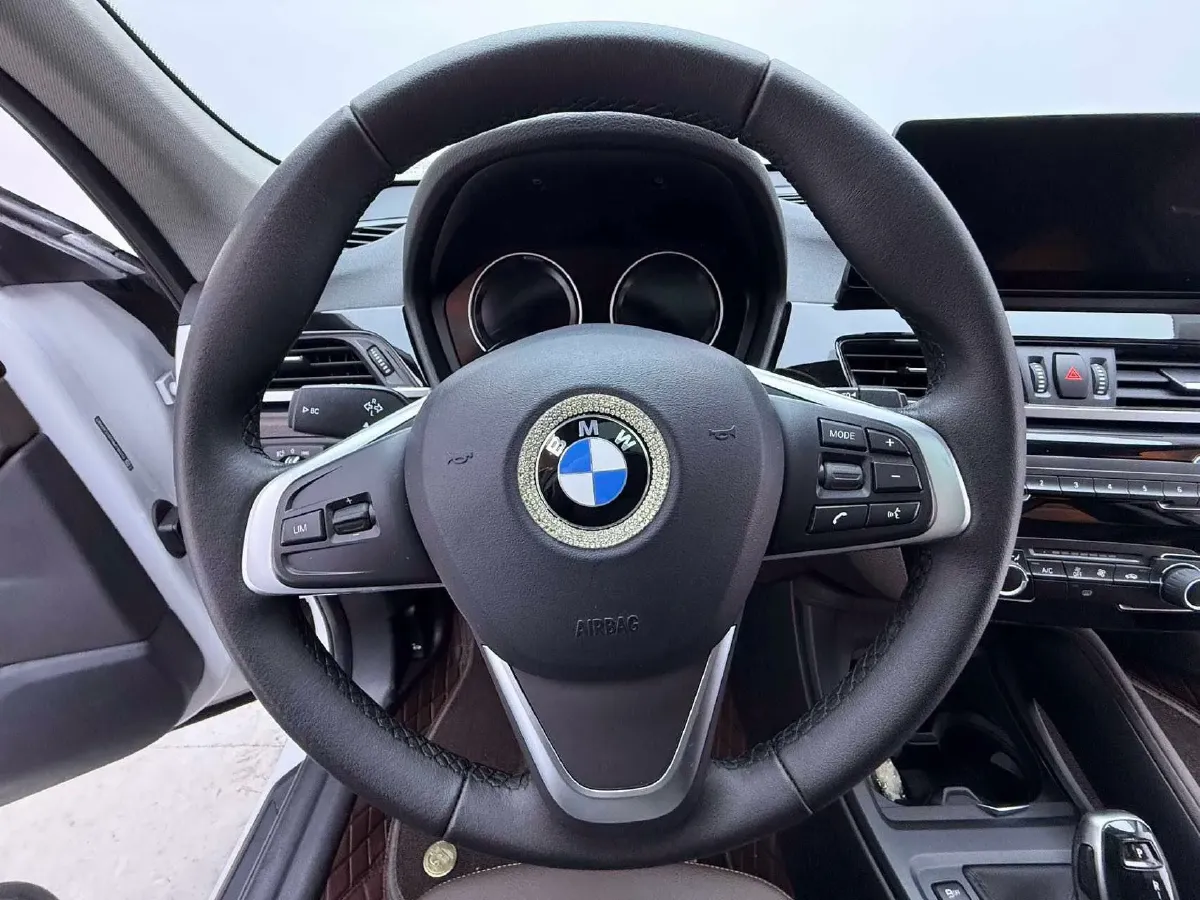 2021 BMW X1 1.5T 140HP L3 7DCT,autocango,china used car exporter,china ev exporter,chinese used car exporter,chinese used ev exporter