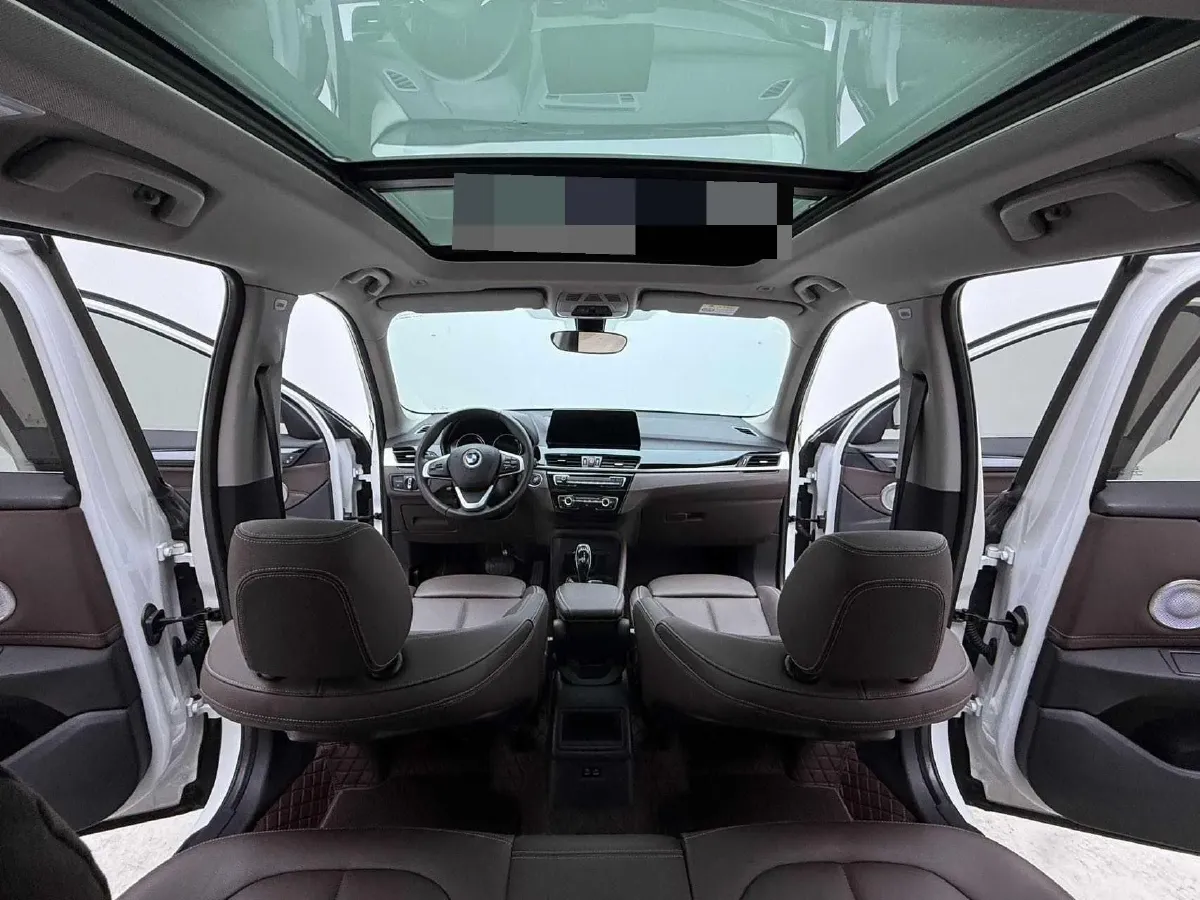 2021 BMW X1 1.5T 140HP L3 7DCT,autocango,china used car exporter,china ev exporter,chinese used car exporter,chinese used ev exporter