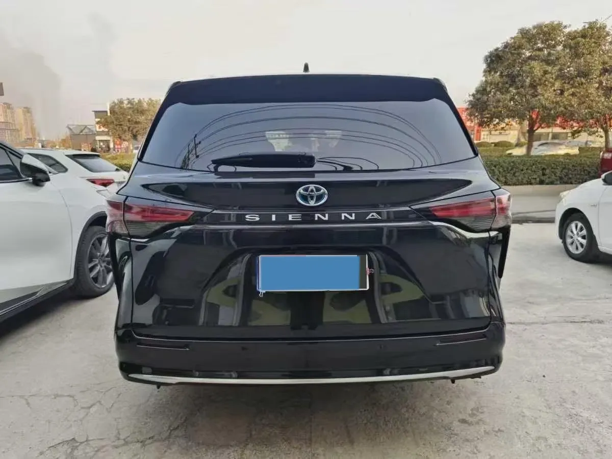 2023 Toyota Sienna 2.5L 189HP L4 E-CVT Hybrid,autocango,china used car exporter,china ev exporter,chinese used car exporter,chinese used ev exporter