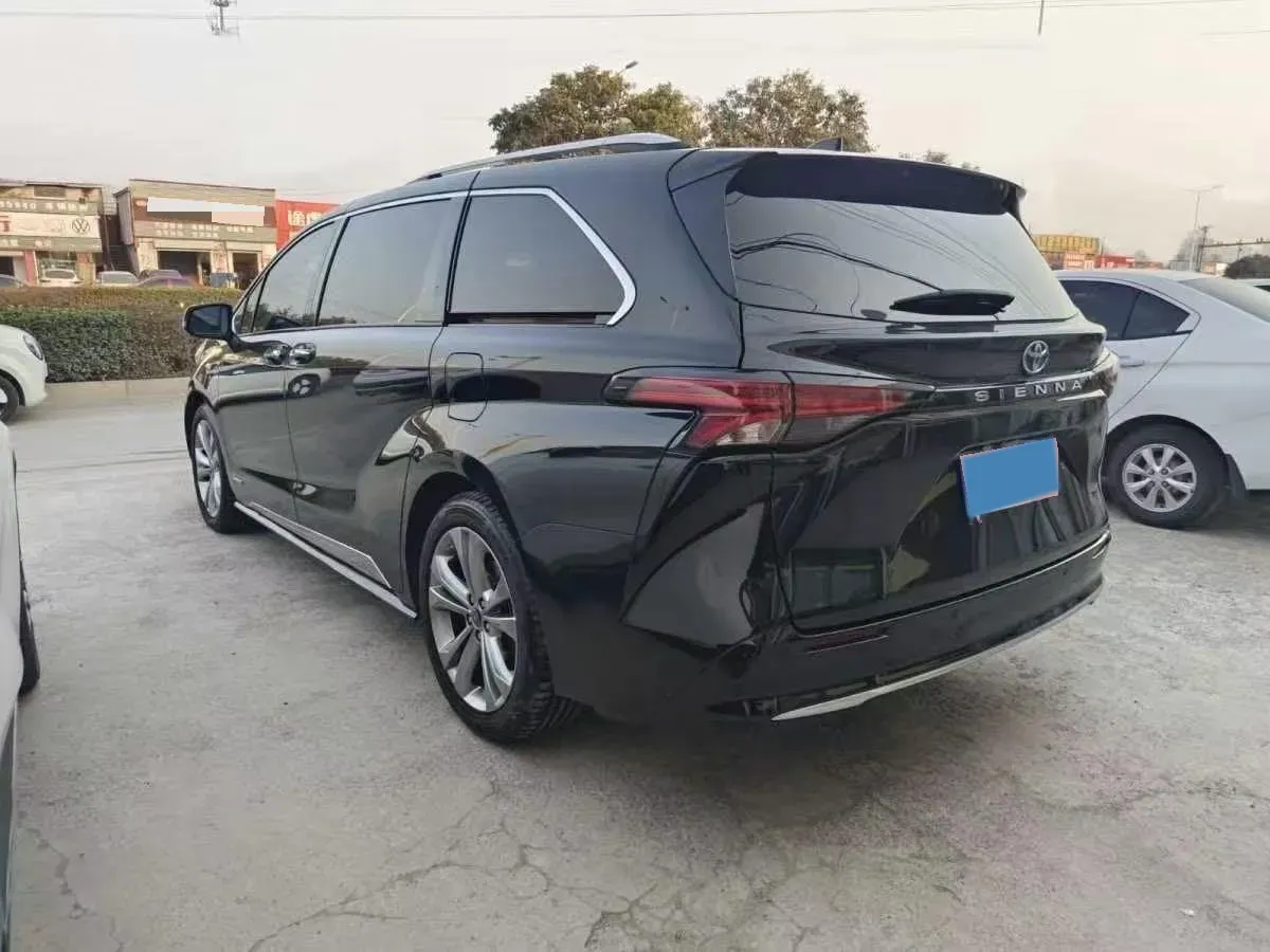 2023 Toyota Sienna 2.5L 189HP L4 E-CVT Hybrid,autocango,china used car exporter,china ev exporter,chinese used car exporter,chinese used ev exporter