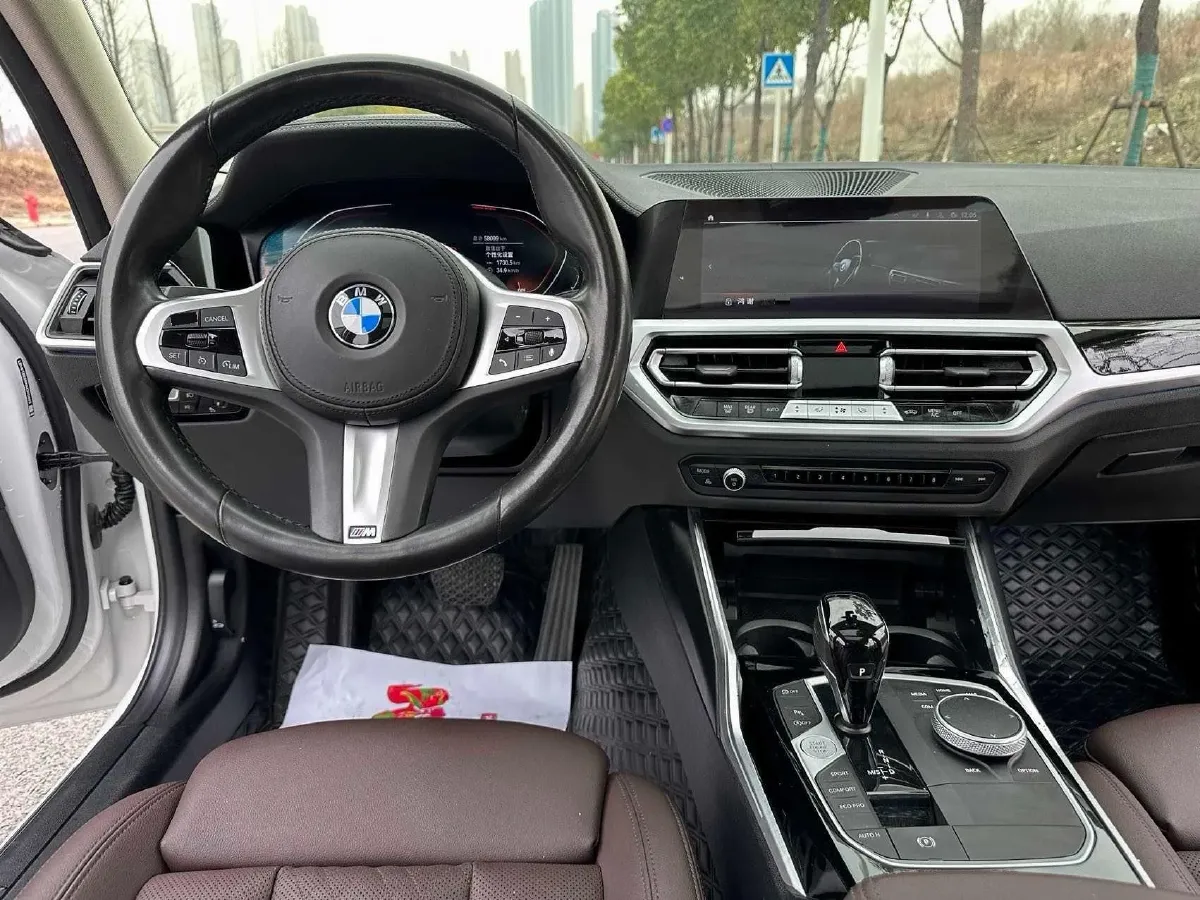 2022 BMW 3 Series 2.0T 156HP L4 8AT,autocango,china used car exporter,china ev exporter,chinese used car exporter,chinese used ev exporter