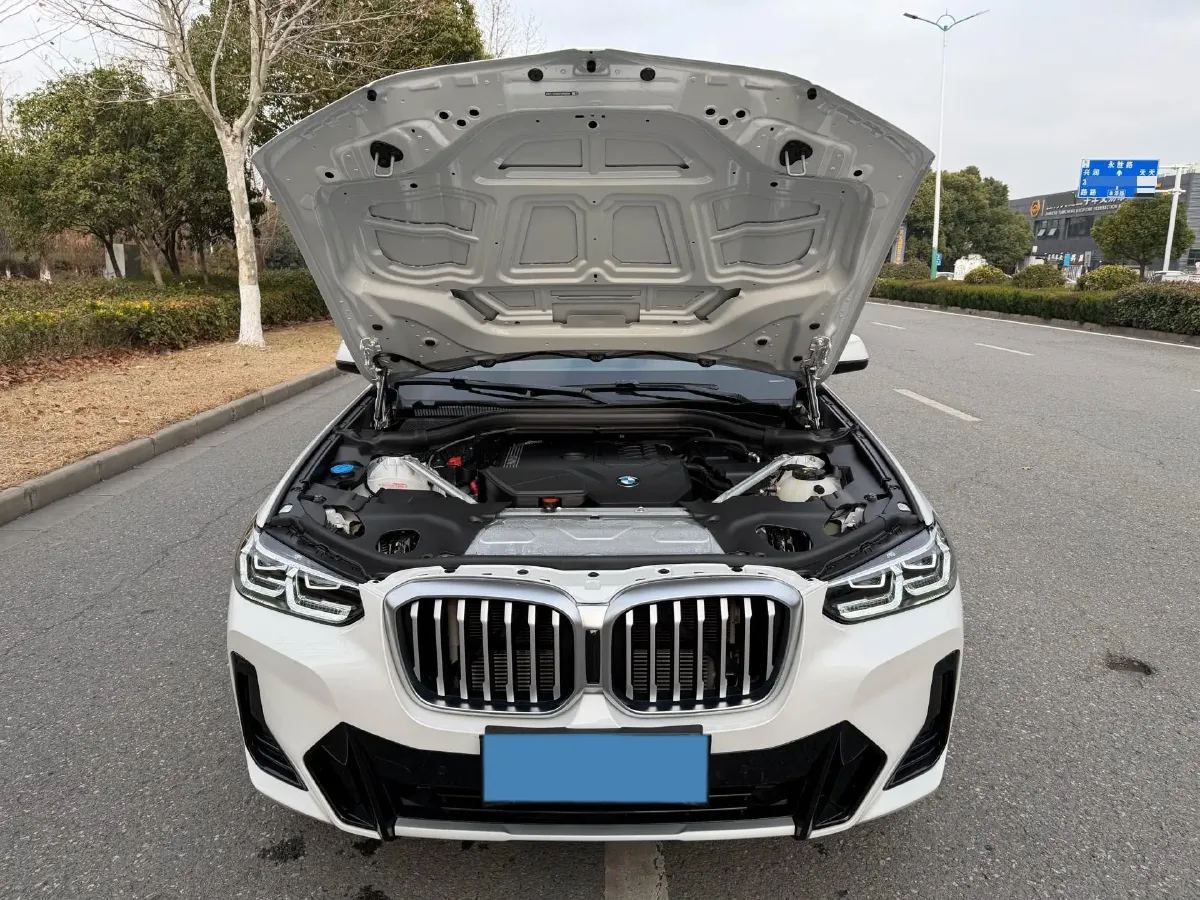 2022 BMW X3 2.0T 184HP L4 8AT,autocango,china used car exporter,china ev exporter,chinese used car exporter,chinese used ev exporter