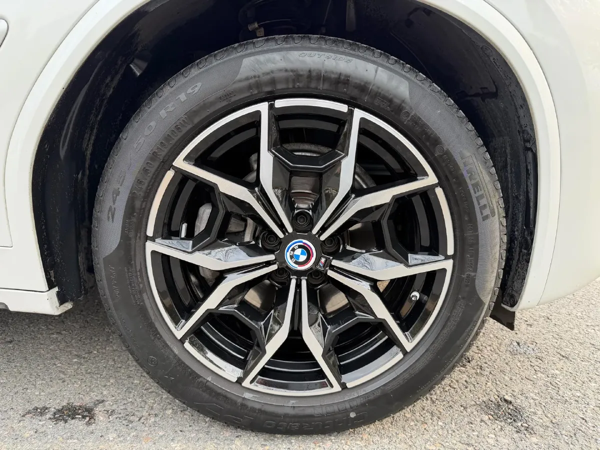 2022 BMW X3 2.0T 184HP L4 8AT,autocango,china used car exporter,china ev exporter,chinese used car exporter,chinese used ev exporter