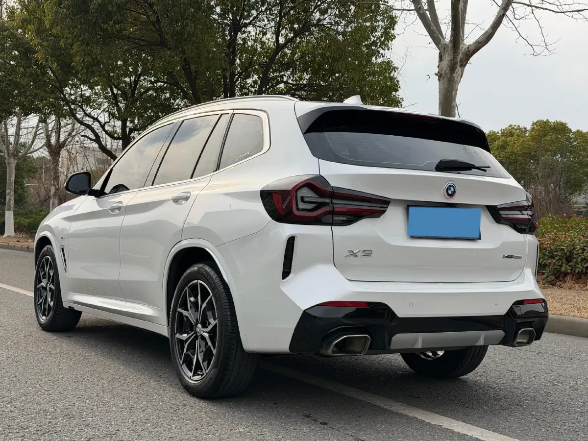 2022 BMW X3 2.0T 184HP L4 8AT,autocango,china used car exporter,china ev exporter,chinese used car exporter,chinese used ev exporter