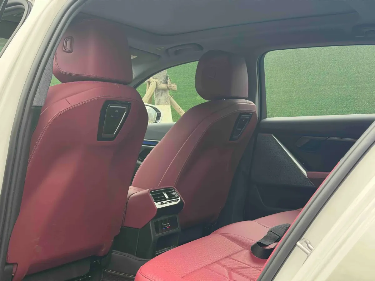 2025 BMW i5 BEV 81.6KWH,autocango,china used car exporter,china ev exporter,chinese used car exporter,chinese used ev exporter