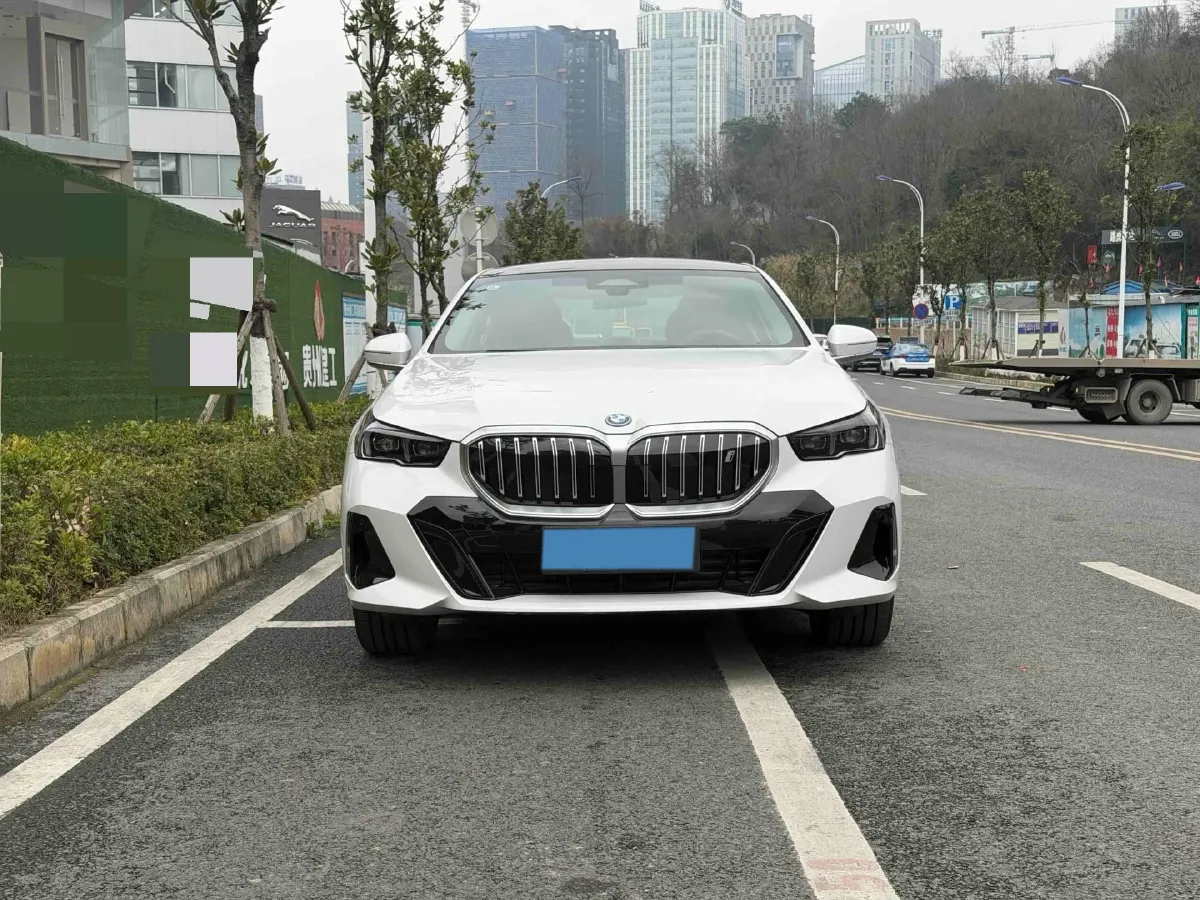 2025 BMW i5 BEV 81.6KWH,autocango,china used car exporter,china ev exporter,chinese used car exporter,chinese used ev exporter