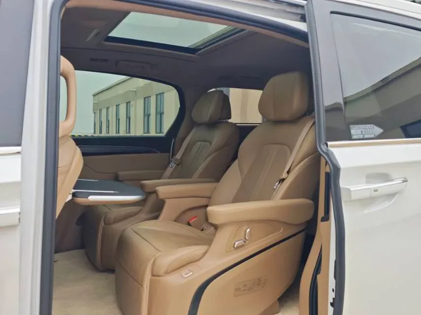 2021 Buick GL8 2.0T 237HP L4 9AT,autocango,china used car exporter,china ev exporter,chinese used car exporter,chinese used ev exporter