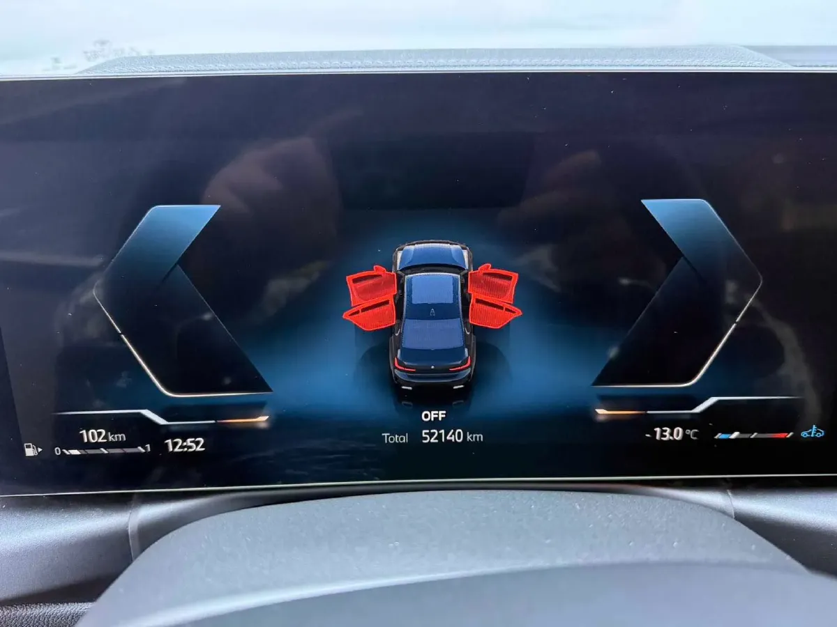 2023 BMW 3 Series 2.0T 156HP L4 8AT,autocango,china used car exporter,china ev exporter,chinese used car exporter,chinese used ev exporter