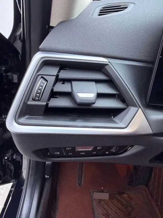 2023 BMW 3 Series 2.0T 156HP L4 8AT,autocango,china used car exporter,china ev exporter,chinese used car exporter,chinese used ev exporter