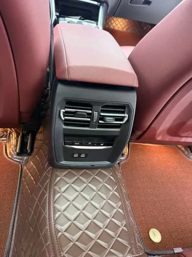 2023 BMW 3 Series 2.0T 156HP L4 8AT,autocango,china used car exporter,china ev exporter,chinese used car exporter,chinese used ev exporter