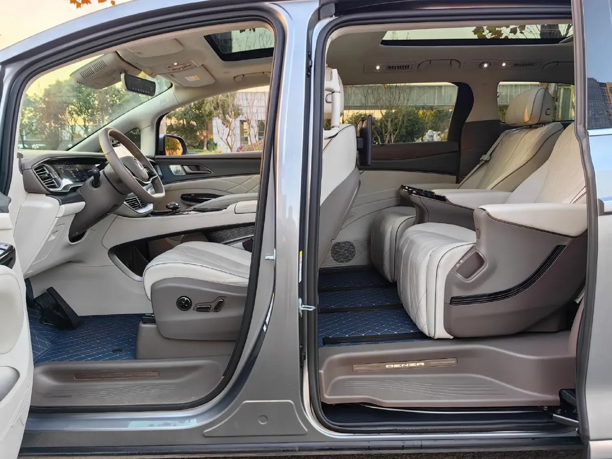 2022 Honda Odyssey 2.0L 146HP L4 E-CVT Hybrid,autocango,china used car exporter,china ev exporter,chinese used car exporter,chinese used ev exporter