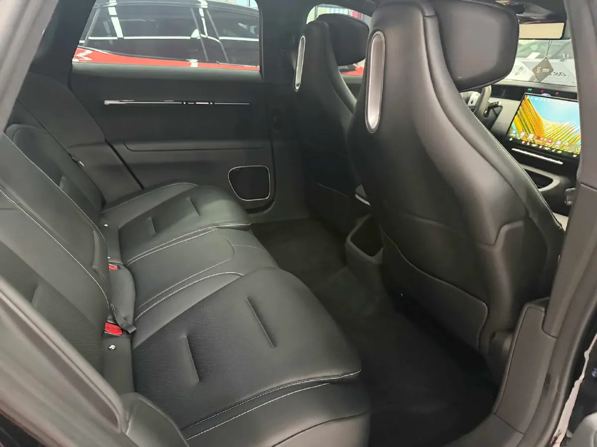 2025 Avatr 12 1.5T 156HP L4 REEV 39.05KWH,autocango,china used car exporter,china ev exporter,chinese used car exporter,chinese used ev exporter