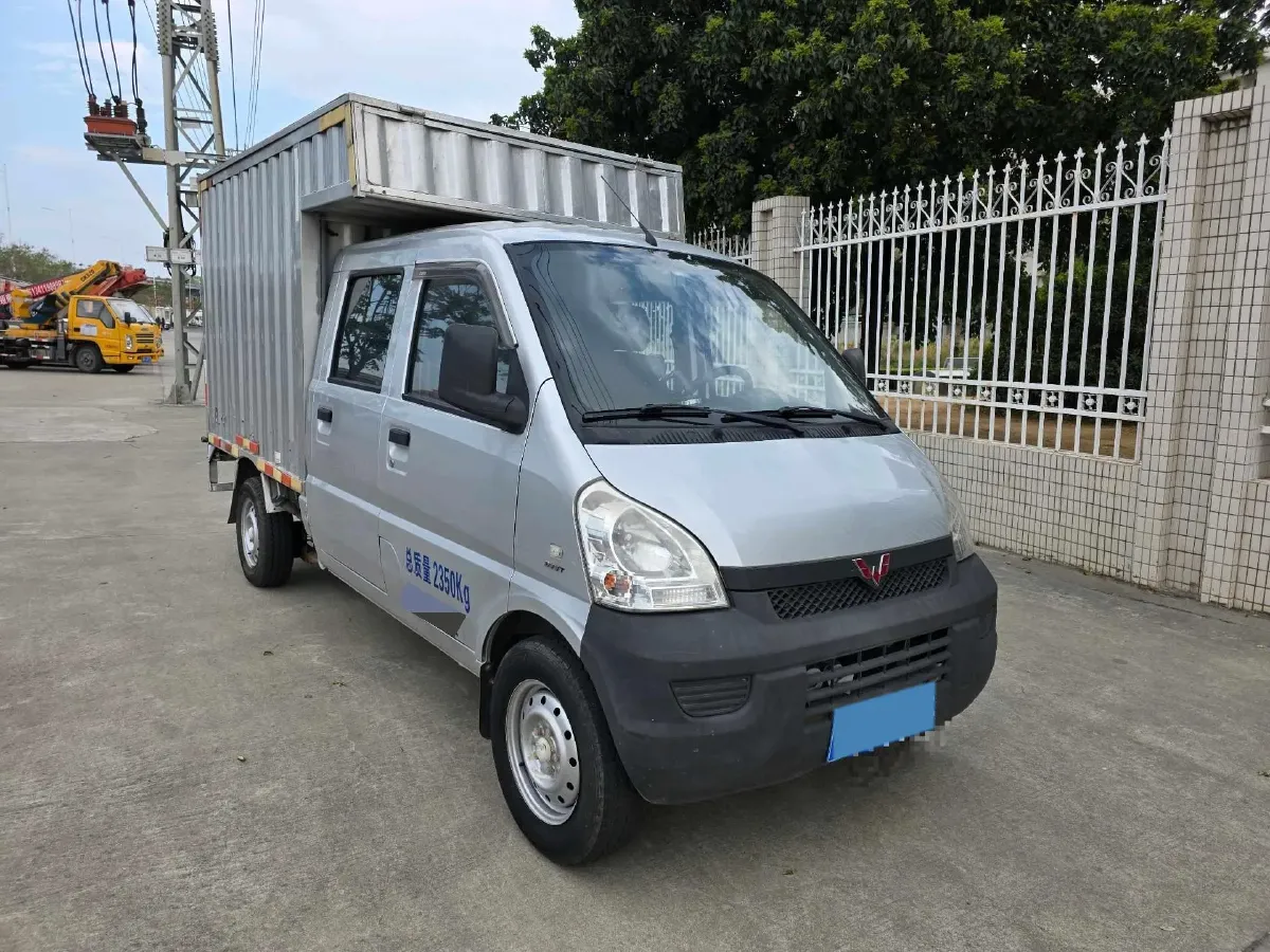 2019 WuLing RongGuang New Truck 1.5L 107HP L4 5MT,autocango,china used car exporter,china ev exporter,chinese used car exporter,chinese used ev exporter