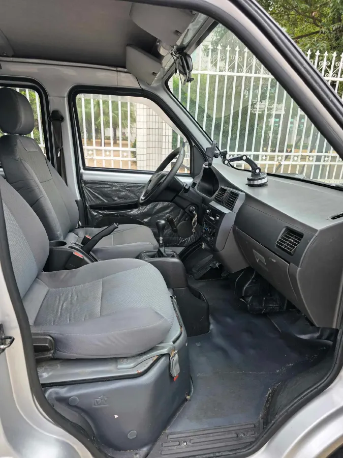 2019 WuLing RongGuang New Truck 1.5L 107HP L4 5MT,autocango,china used car exporter,china ev exporter,chinese used car exporter,chinese used ev exporter