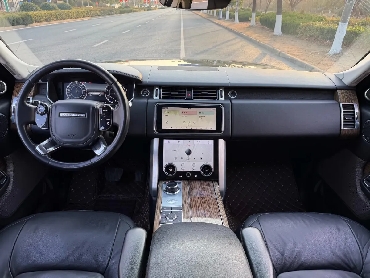 2019 BMW X7 3.0T 340HP L6 8AT,autocango,china used car exporter,china ev exporter,chinese used car exporter,chinese used ev exporter