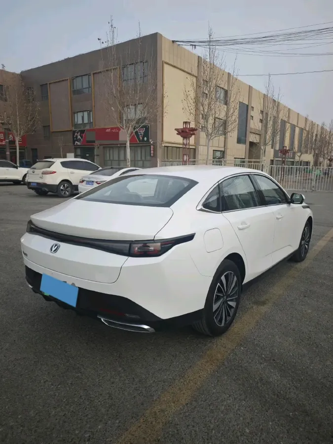 2025 ChangAn EadoPHEV 1.5L 98HP L4 E-CVT PHEV,autocango,china used car exporter,china ev exporter,chinese used car exporter,chinese used ev exporter