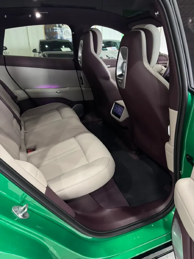 2025 MI YU7 BEV 96.3KWH,autocango,china used car exporter,china ev exporter,chinese used car exporter,chinese used ev exporter