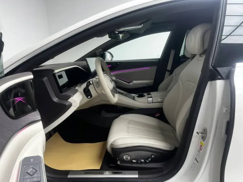 2024 Denza DenzaZ9 2.0T 207HP L4 E-CVT PHEV 38.5KWH,autocango,china used car exporter,china ev exporter,chinese used car exporter,chinese used ev exporter