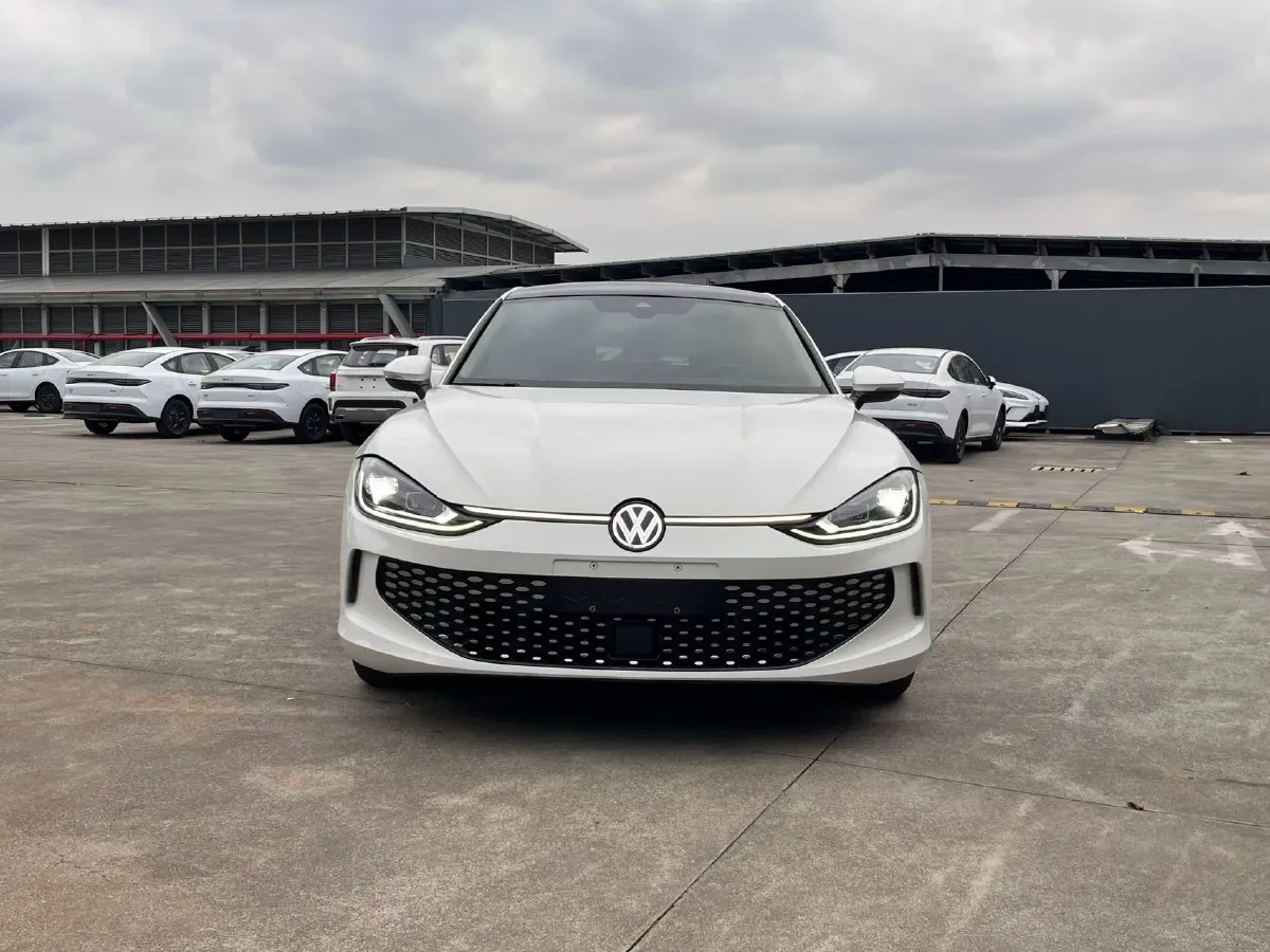 2022 Exceed TXL 2.0T 261HP L4 7DCT,autocango,china used car exporter,china ev exporter,chinese used car exporter,chinese used ev exporter