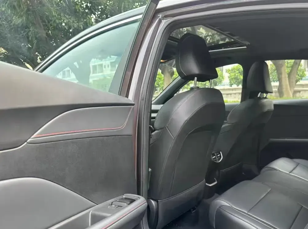 2025 MG 5 1.5T 181HP L4 7DCT,autocango,china used car exporter,china ev exporter,chinese used car exporter,chinese used ev exporter