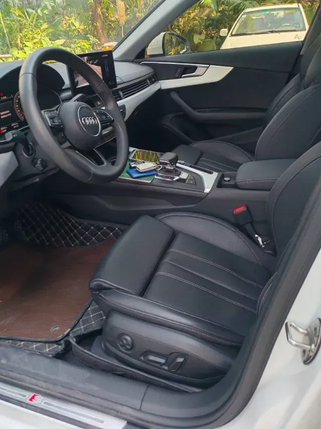 2023 Audi A4L 2.0T 190HP L4 7DCT,autocango,china used car exporter,china ev exporter,chinese used car exporter,chinese used ev exporter